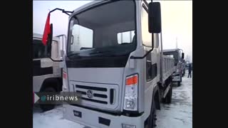 رژه دهها دستگاه تراکتور و کامیون در  پیونگ یانگ!!
