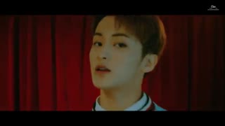 Xiumin  X dan Mark - Young & Free