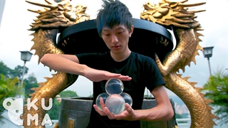 حرکات خیره کننده نوجوان تایلندی با گوی های شیشه ای