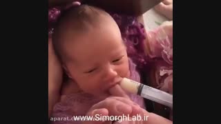 شیر دادن نوزاد با سرنگ