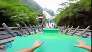 کوه Tianmen در شهر هونان چین بزرگترین مسیر پارکور رو داره!