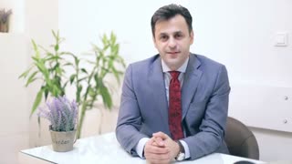 سیاه شدن سر استخوان ران در کودکان