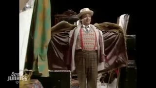 Honest Trailer - Doctor Who (Classic)