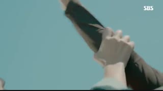 صحنه بامزه پسر خوشتیپ و جونگ اوم