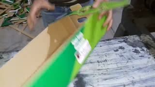 جعبه میوه صادراتی تولید شده در صنایع کارتن سازی، چاپ و بسته‌بندی آوین