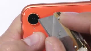 تست مقاومت آیفون ایکس آر